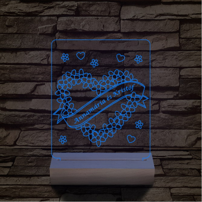 Szalagos szív személyre szabott 20 cm fa talppal 7 színű 3D led lámpa