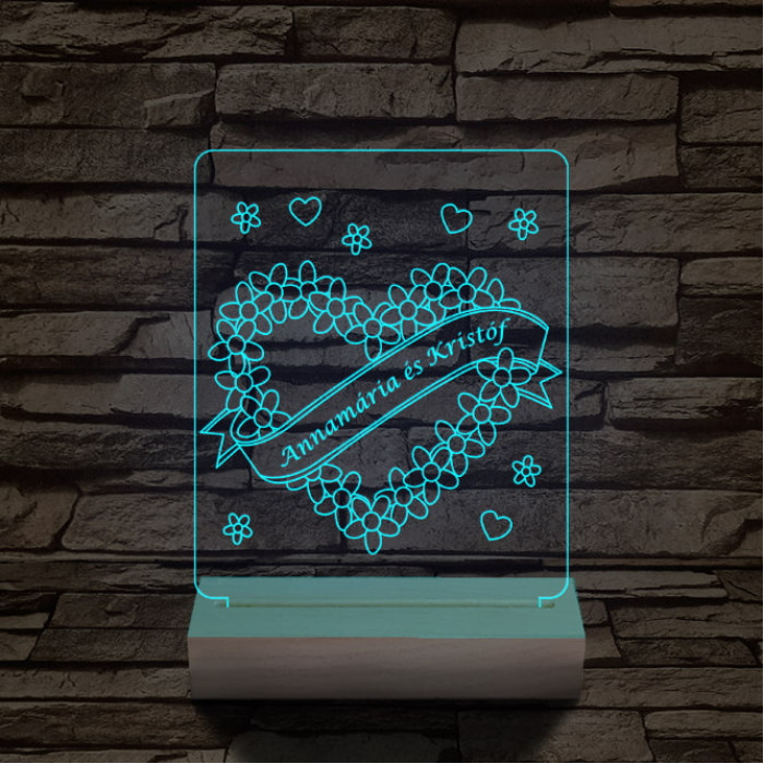 Szalagos szív személyre szabott 20 cm fa talppal 7 színű 3D led lámpa