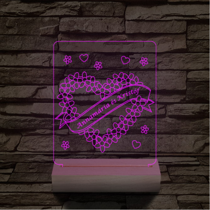 Szalagos szív személyre szabott 20 cm fa talppal 7 színű 3D led lámpa