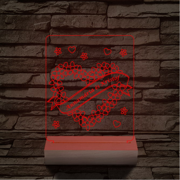 Szalagos szív személyre szabott 20 cm fa talppal 7 színű 3D led lámpa