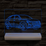 Audi Q3 egyedi rendszámmal személyre szabott 20 cm fa talppal 7 színű 3D led lámpa