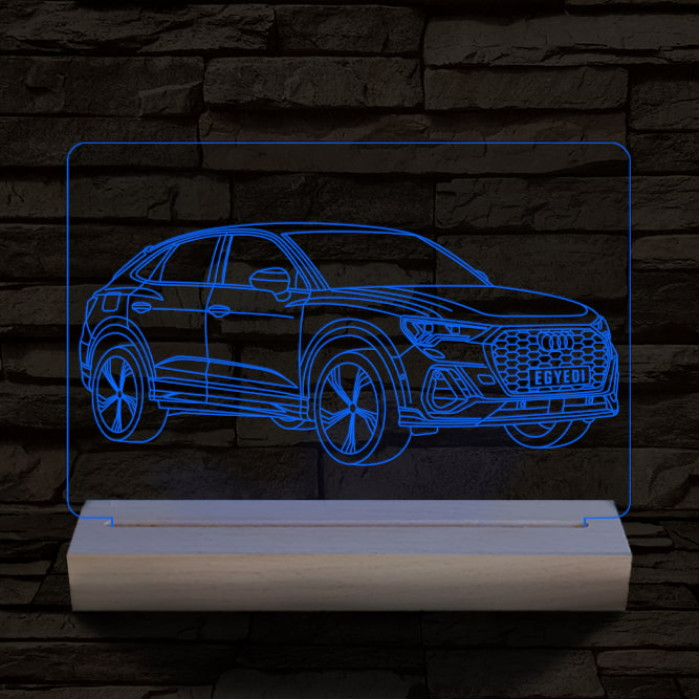 Audi Q3 egyedi rendszámmal személyre szabott 20 cm fa talppal 7 színű 3D led lámpa