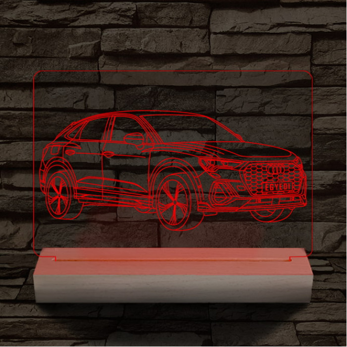 Audi Q3 egyedi rendszámmal személyre szabott 20 cm fa talppal 7 színű 3D led lámpa