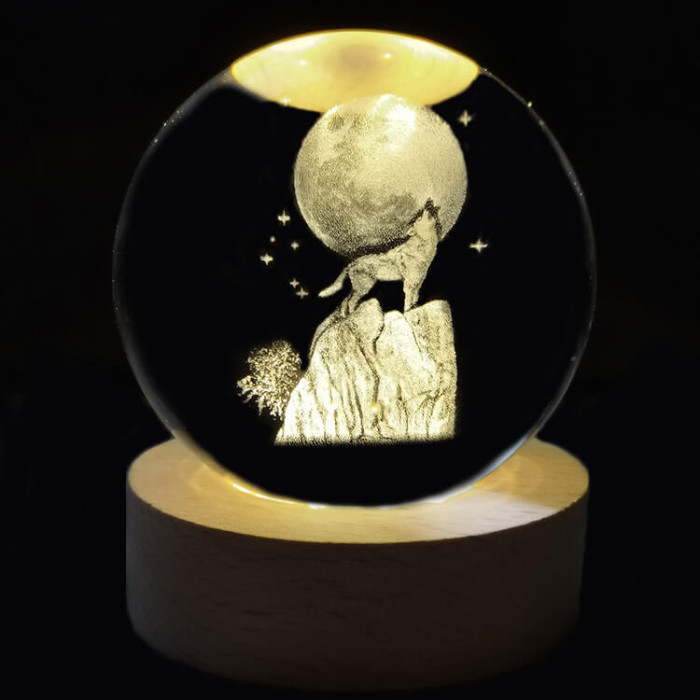 Kristálygömb Vonyító farkas 7 színű 3D LED lámpa