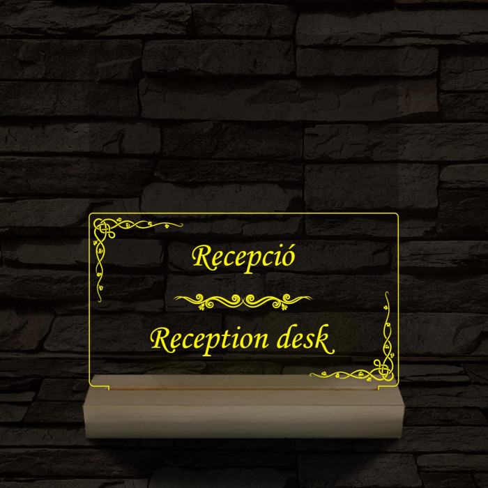Recepció lámpa 20 cm fa talppal 7 színű 3D led lámpa