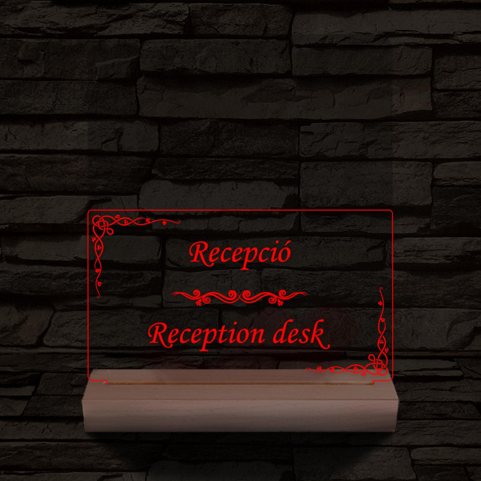 Recepció lámpa 20 cm fa talppal 7 színű 3D led lámpa