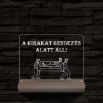 A kirakat rendezés alatt áll 20 cm fa talppal 7 színű 3D led lámpa