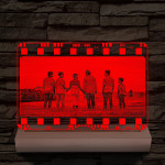 Egyedi fotógravírozás film negatívos kerettel fatalpban 7 színű 3D led lámpa