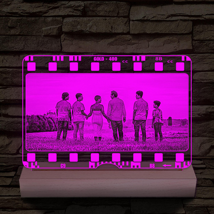 Egyedi fotógravírozás film negatívos kerettel fatalpban 7 színű 3D led lámpa