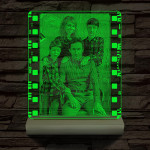 Egyedi fotógravírozás film negatívos kerettel fatalpban 7 színű 3D led lámpa