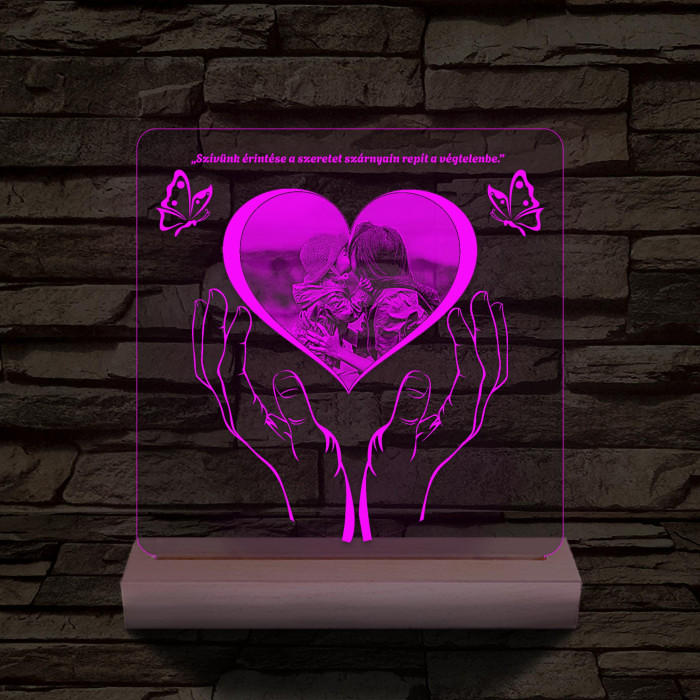 Szívérintés szív-alakú személyre szabott 20 cm fatalppal 7 színű 3D led lámpa
