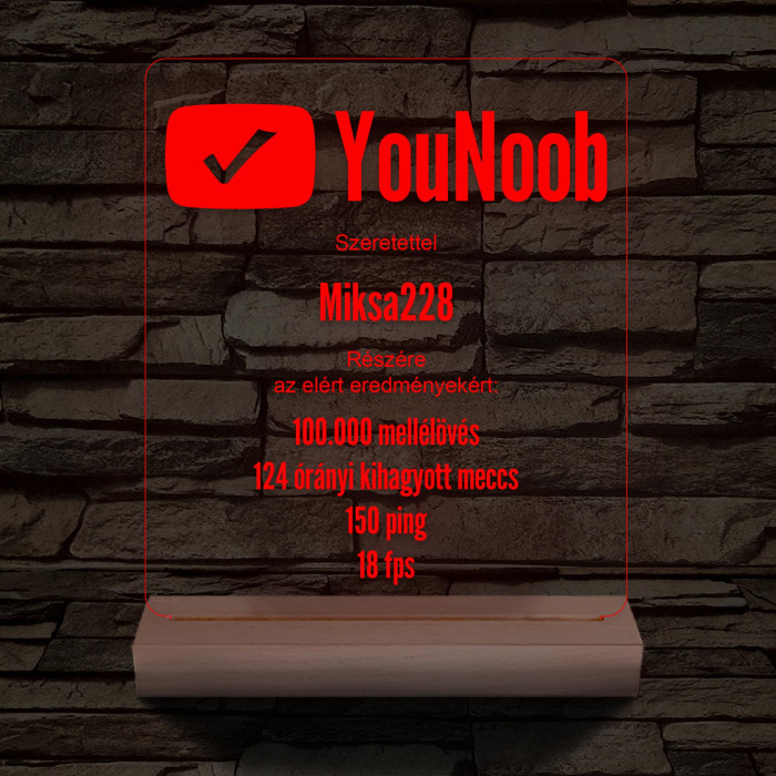 YouNoob emlékplakett személyre szabott fa talppal 7 színű 3D led lámpa