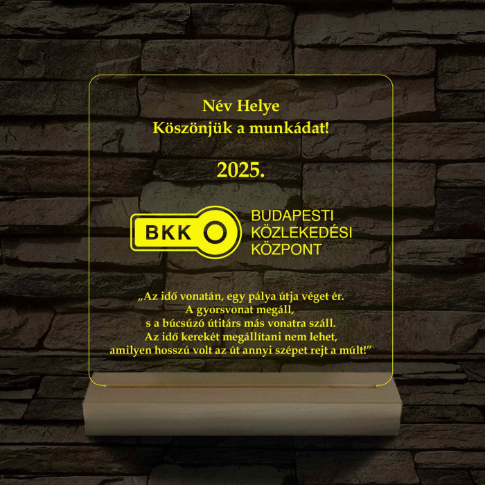 BKK eseményekhez, nyugdíjba vonuláshoz  7 színű 3D led lámpa fa talppal