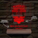 Rendőrségi emléklámpa  3D LED 7 Színűben világító Fatalppal