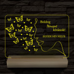Nőnapi egyedi szöveggel személyre szabott 20 cm fa talppal 7 színű 3D led lámpa