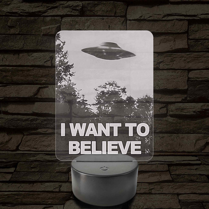I want to believe 7 színű 3D led lámpa