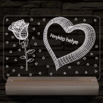 Nagy szív rózsával és kis szívekkel, egyedi fotógravírozás fatalppal 7 színű 3D led lámpa